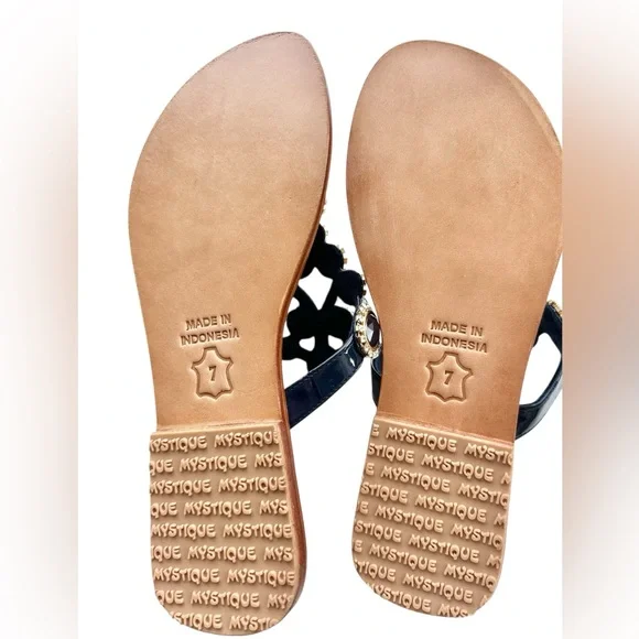 Mystique Boutique Boca Raton  Blue Beaded Sandals, brand new, never worn - Picture 7 of 16